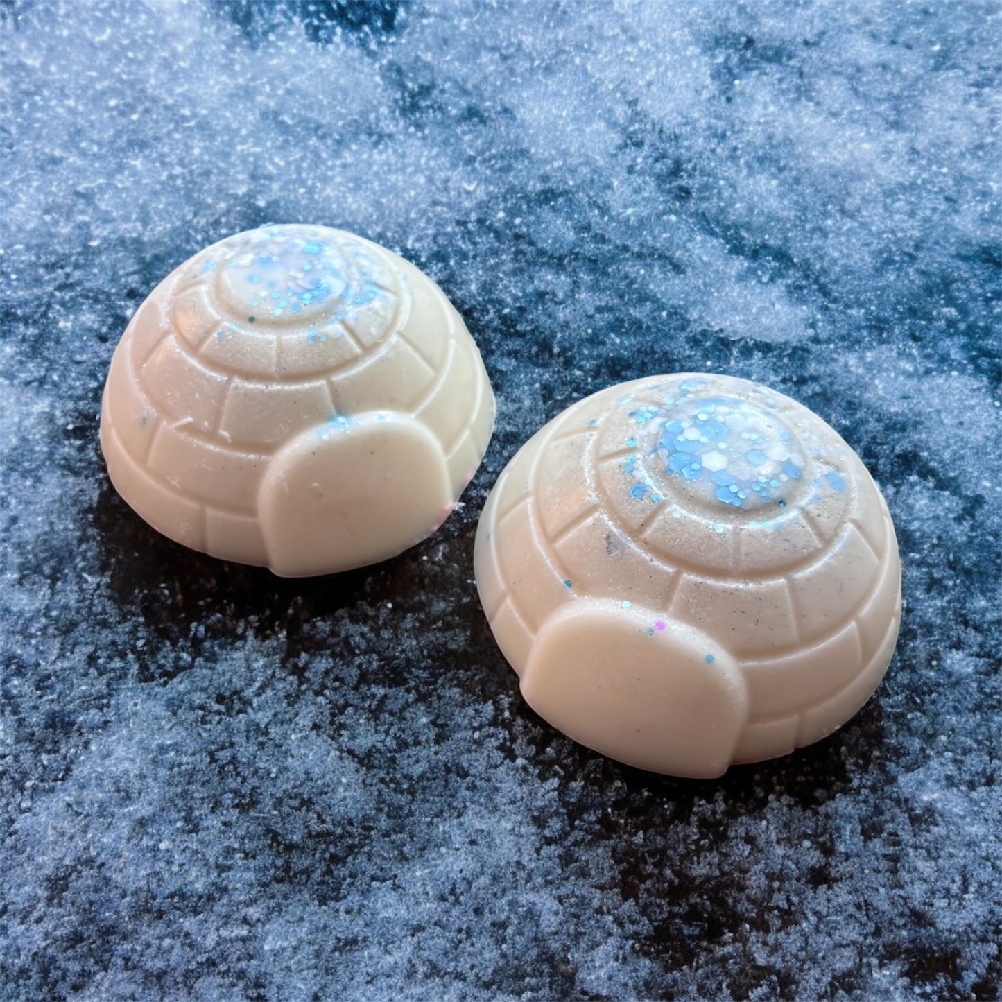 Season greetings igloo