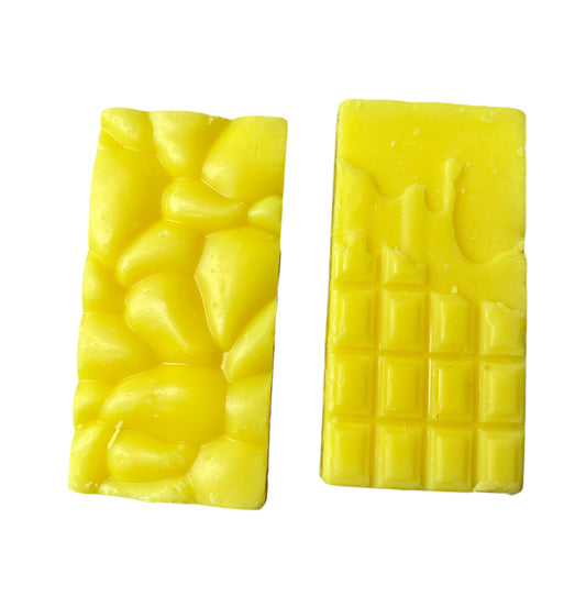 Daffodil and vanilla mini snap bar