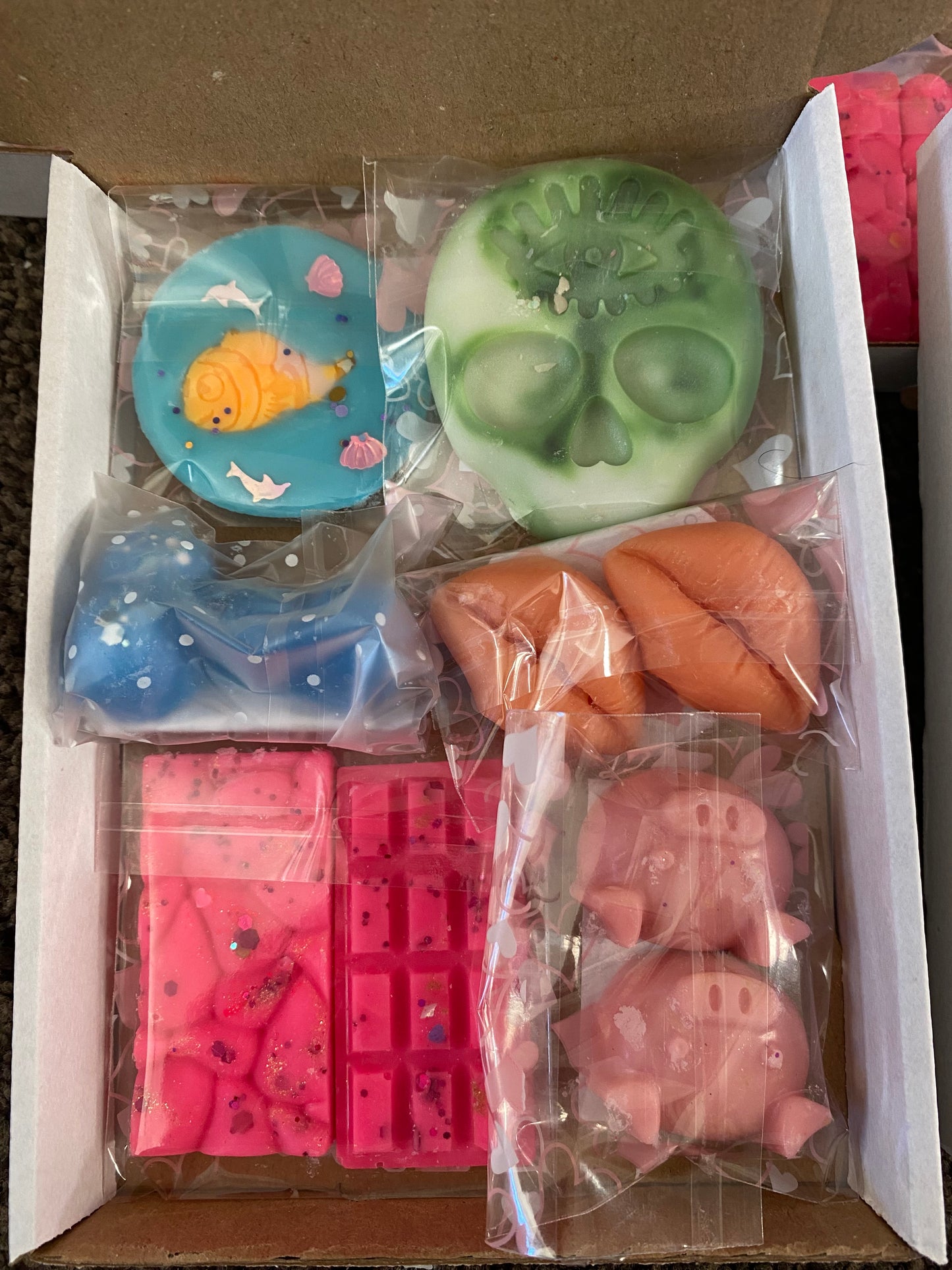Bargain sample boxes