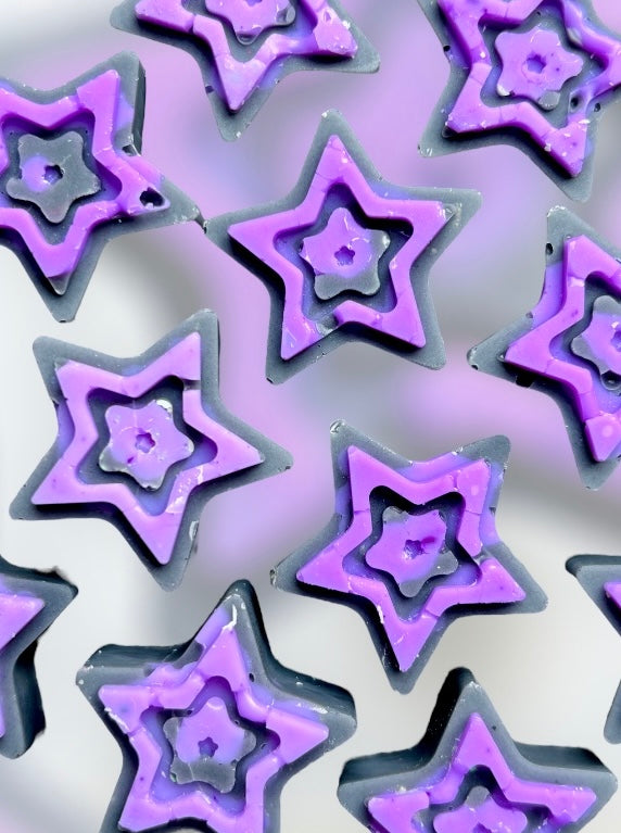 Blackcurrant liquorice stars