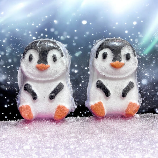 Mini penguin bath bomb